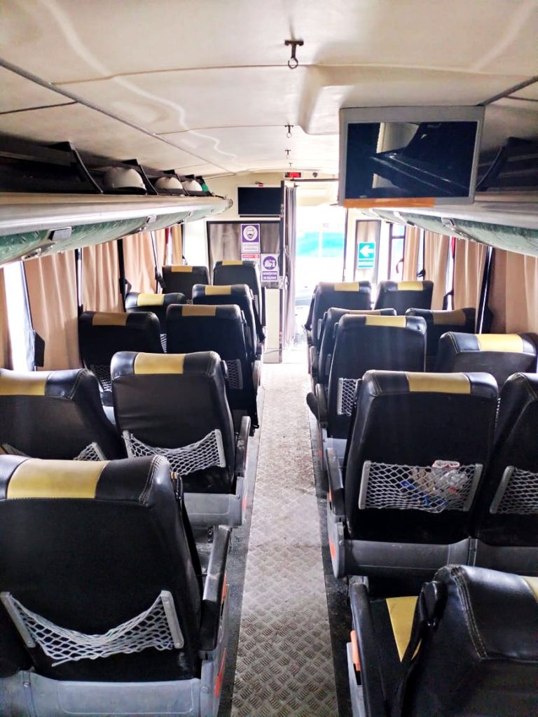 MInibus Mercedes3 768x1024