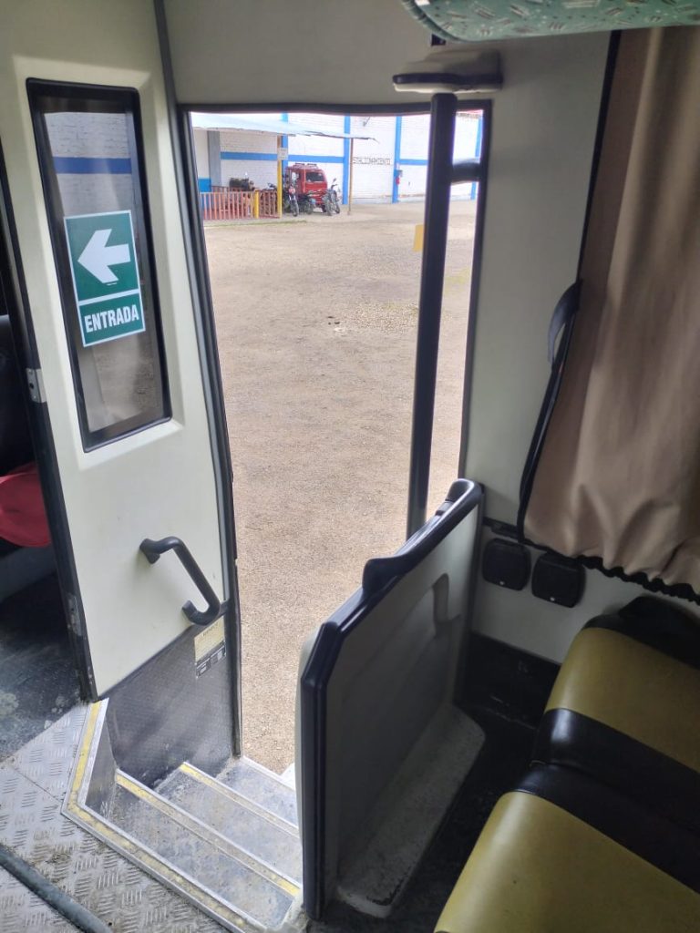 MInibus Mercedes6 768x1024